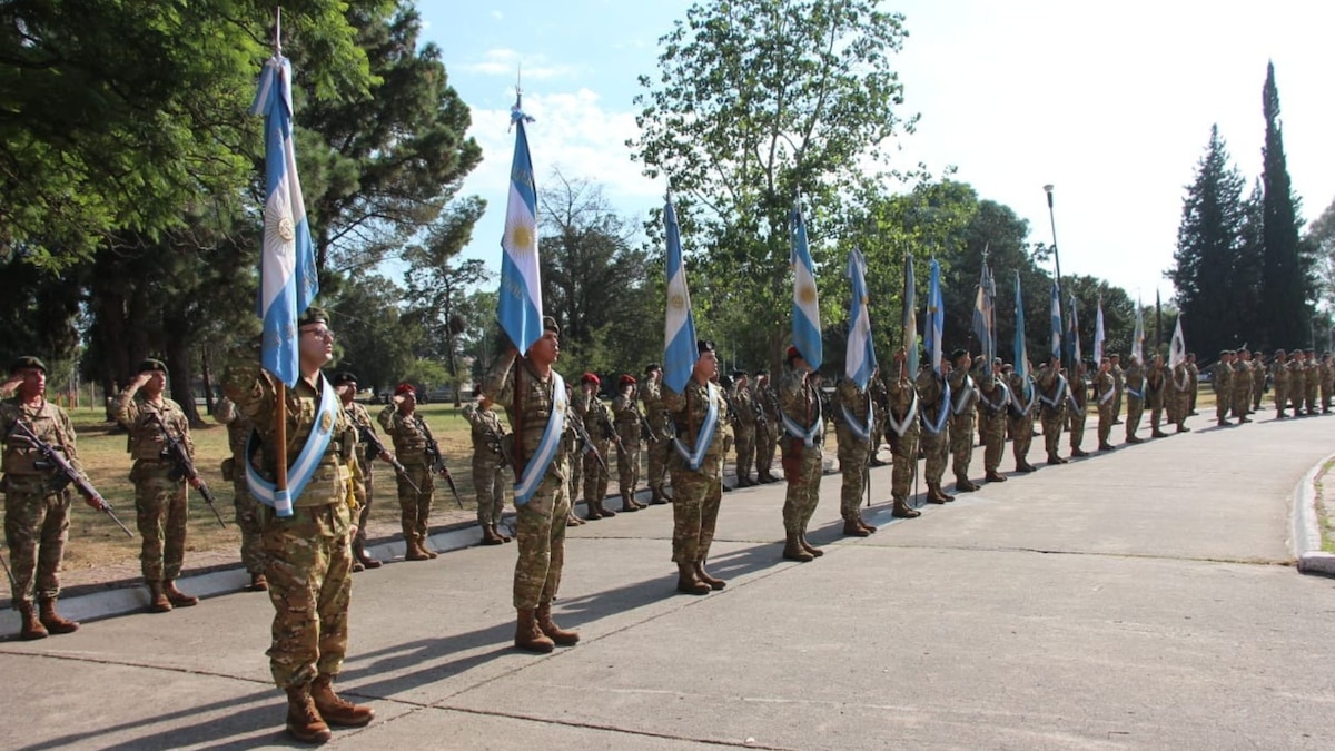 El Gobierno diseña un sistema de descuentos para militares y familiares