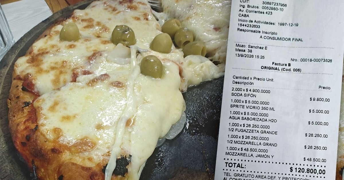 Una pizza porteña que se acerca a los 121 mil pesos: el ticket de El Cuartito que reaviva la pregunta por el costo de salir a comer