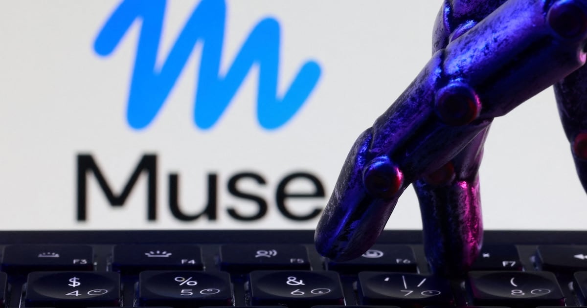 Matt Robb, el youtuber al que la IA de Meta le vendió un teclado sin pedirle permiso