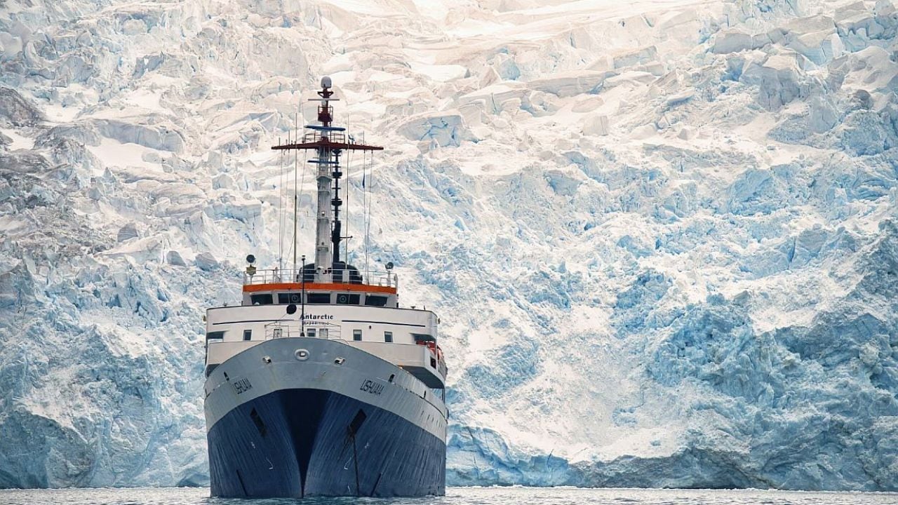 Expediciones antárticas desde Ushuaia: una travesía con escala en el clima y el Pasaje de Drake