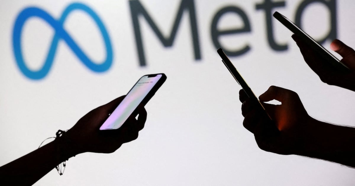 Meta AI les abre la puerta a los padres: ahora pueden espiar los temas que consultan sus hijos, pero no las conversaciones