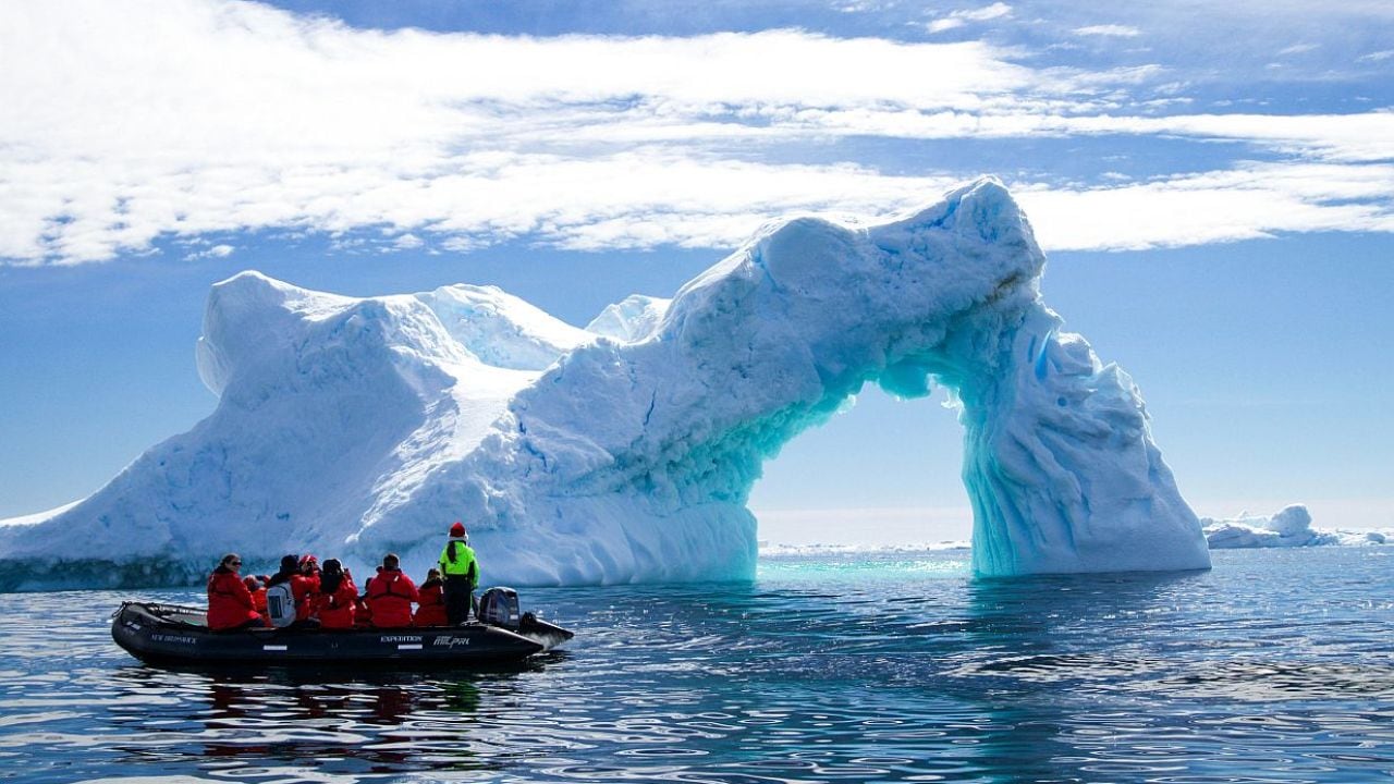 Antártida 2028: una vuelta completa al continente blanco a bordo de un rompehielos francés