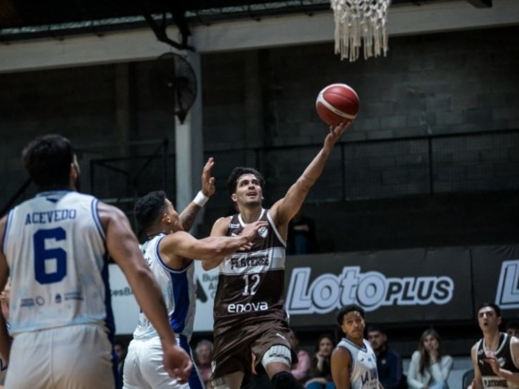 La Unión aguantó en Vicente López y se sacó de encima el debut en blanco