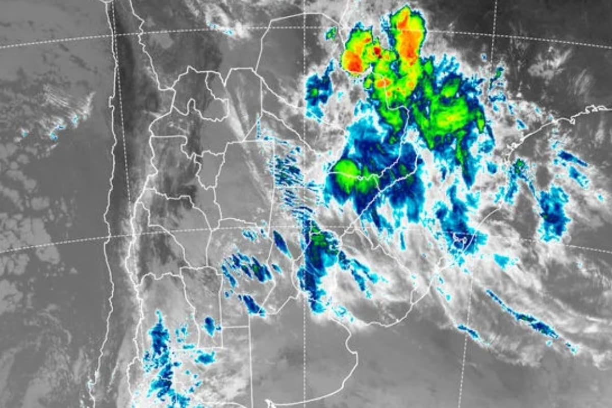 El finde largo en Buenos Aires arranca pasado por agua pero termina con el cielo a favor