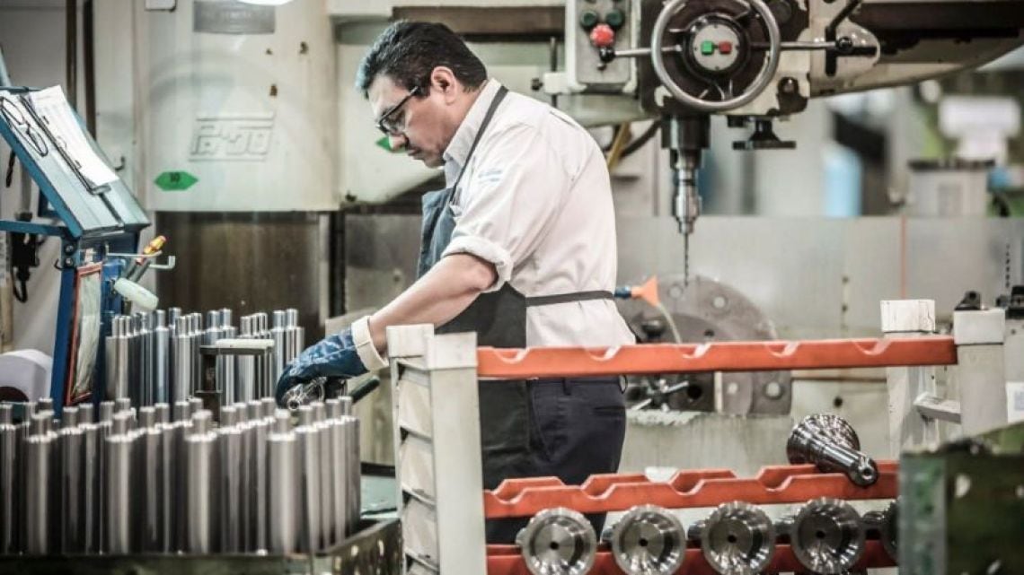 La industria registró una contracción acumulada del 5,2 por ciento en el empleo formal entre 2024 y 2026