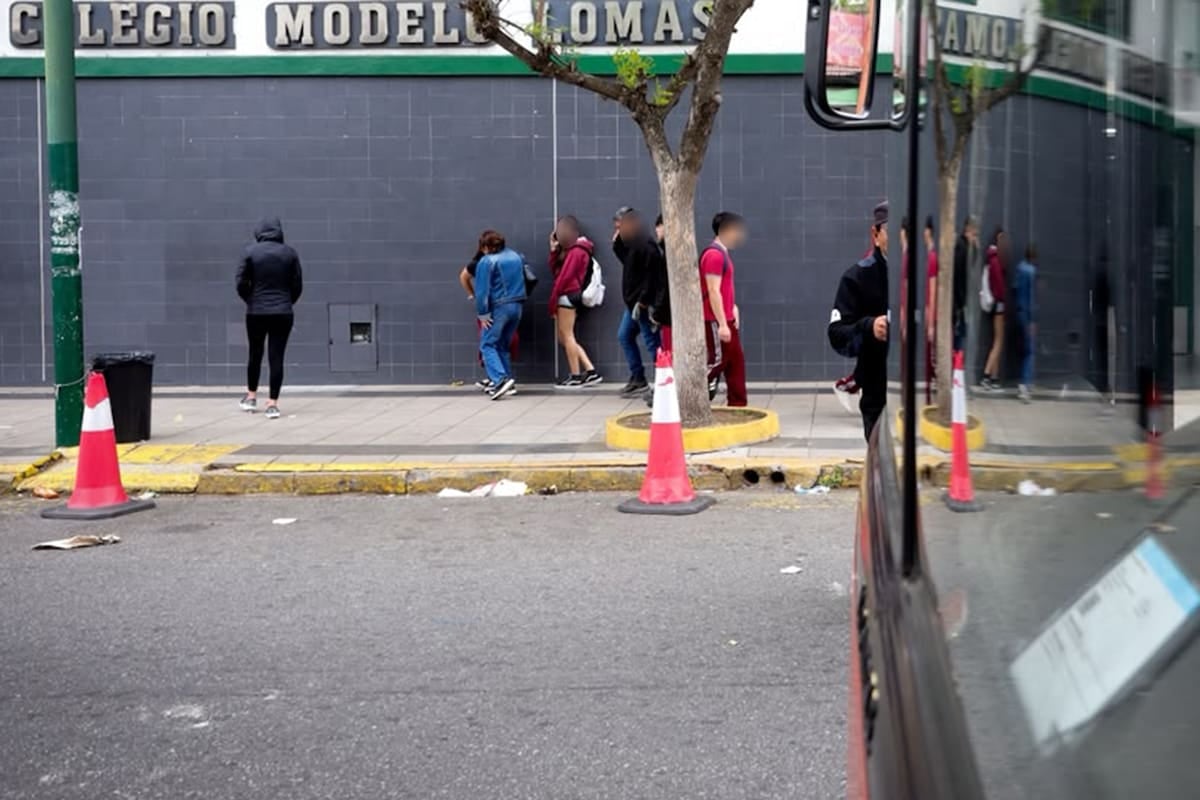 Cuando la imagen es falsa pero la herida es real: el caso de las alumnas de Lomas de Zamora