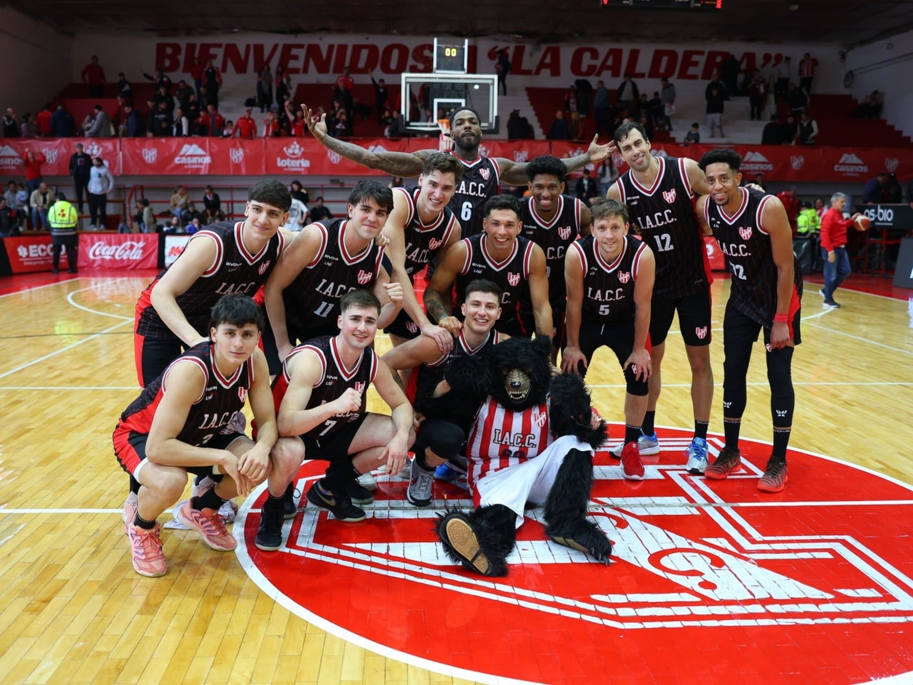 Instituto se bancó dos suplementarios, le ganó a Ferro en el Sandrín y se prendió arriba