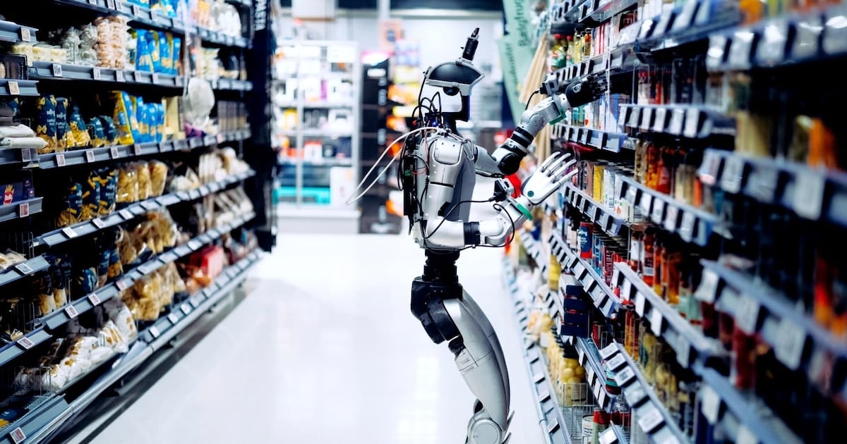 La cadena más grande de Dinamarca prueba robots para reponer góndolas de madrugada y se ilusiona con un turno entero sin gente
