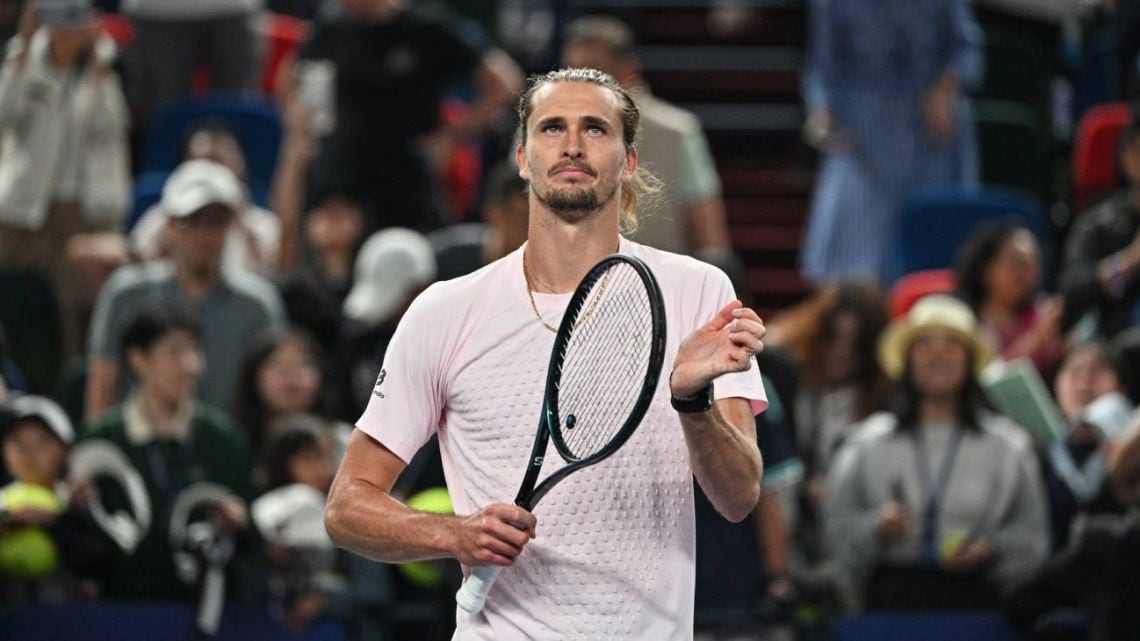 Zverev sacó a relucir su jerarquía en un partidazo ante Bublik y se metió en cuartos del Masters de Shanghái