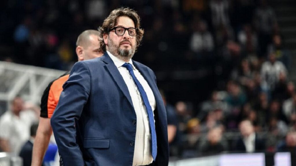 Baskonia le cortó el contrato a Galbiati y ya mira de reojo a Perasovic para el banco