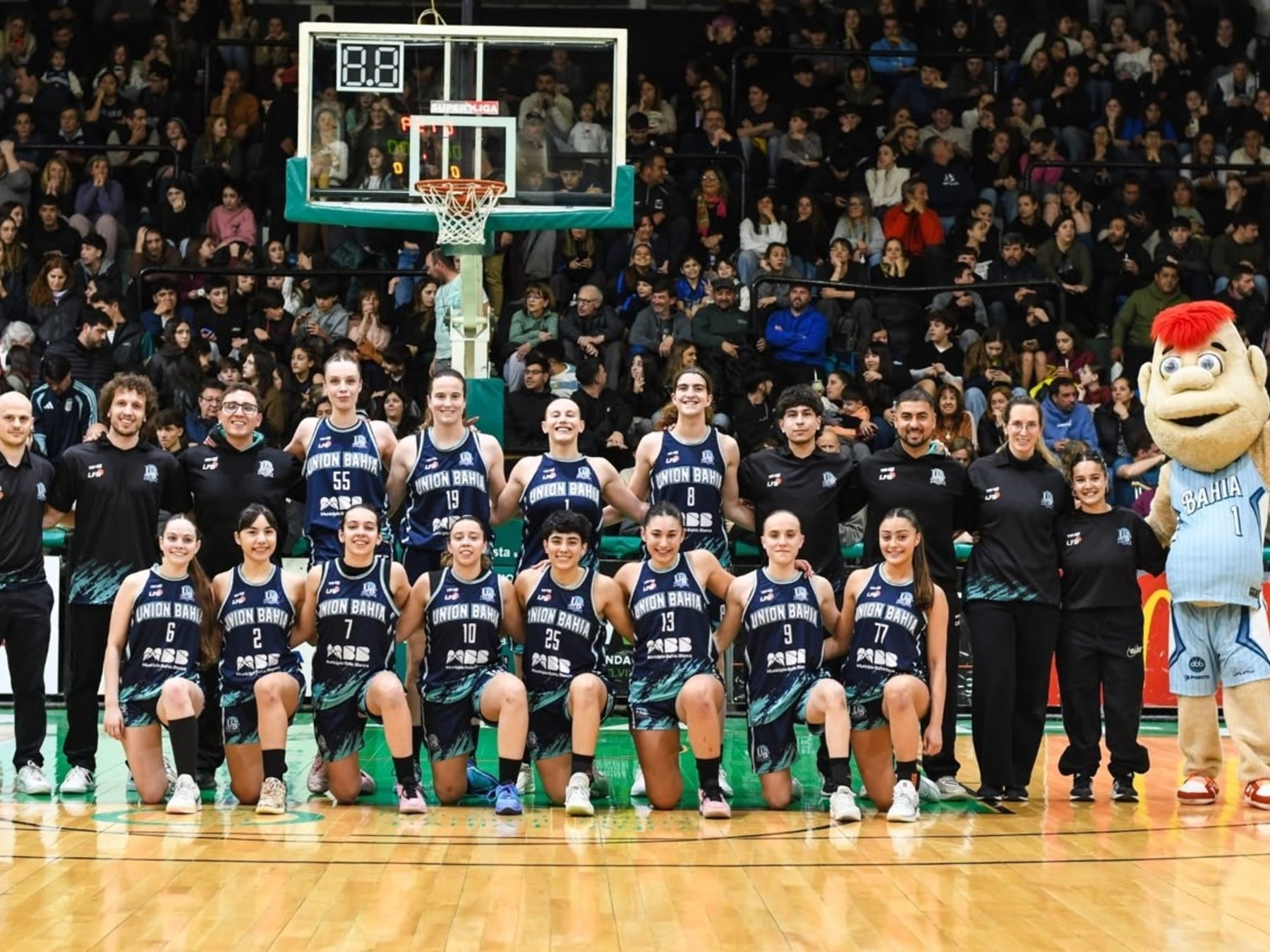Bahía Blanca rompió la espera: 41 años después, volvió a la elite del básquet nacional