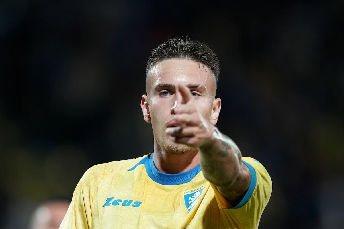 Raimondo hizo triplete y se calzó el trono de gol en Italia