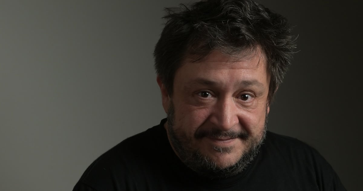 Dieciocho inversores lo acusan de vaciamiento serial: Hernán Casciari, de Orsai a tribunales