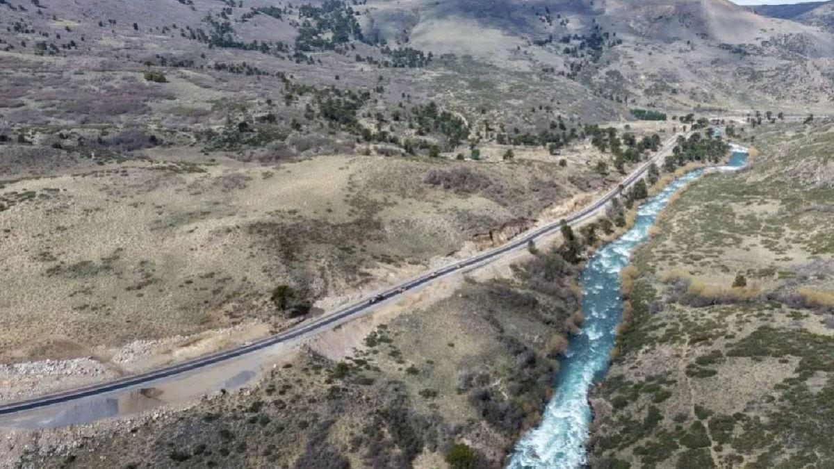 Qué pasa el 20 de enero en la ruta 23 neuquina: asfalto nuevo entre Aluminé y Villa Pehuenia