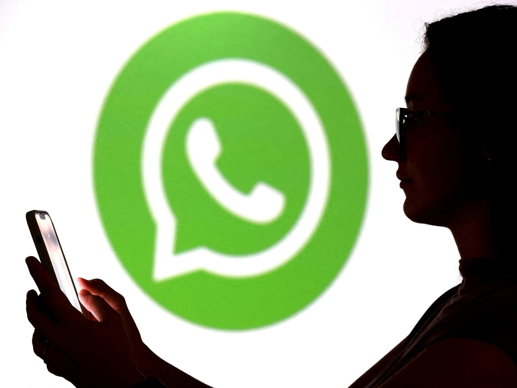 WhatsApp permite auditar y expulsar equipos conectados a tu cuenta