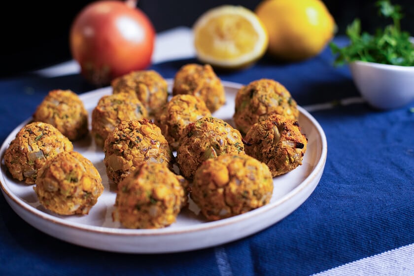 Bolitas de garbanzos y brócoli: una receta vegana para una cena rápida