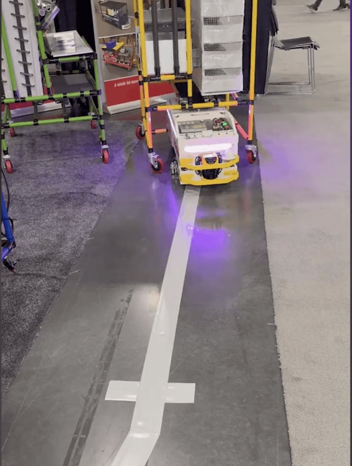 Intel conservará por un año los robots extranjeros que mueven materiales en sus fábricas de chips