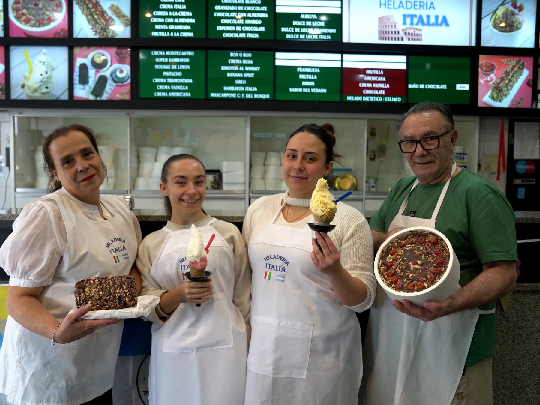 Monte Castro conserva un gelato de 1966 elaborado con maquinaria original